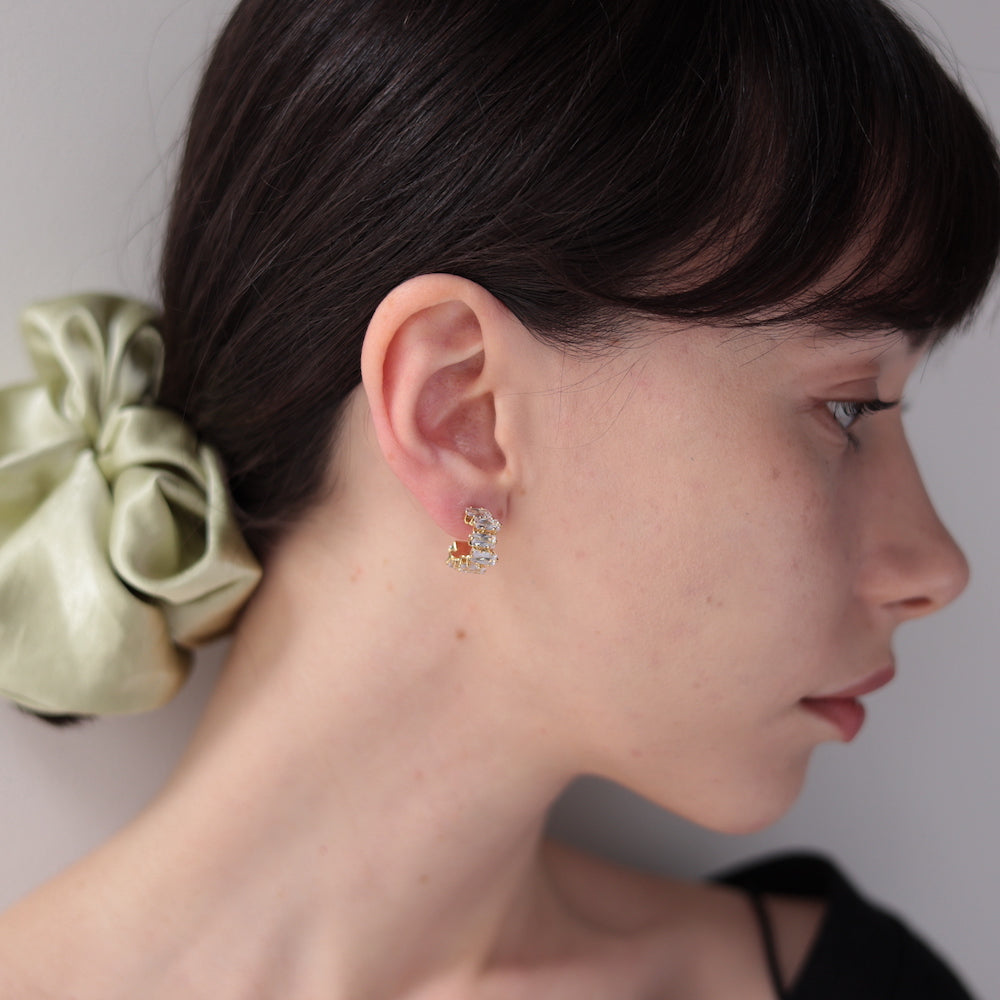 P112 crystal beads half hoop pierce