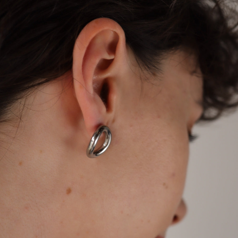 P018 stainless mat circle pierce