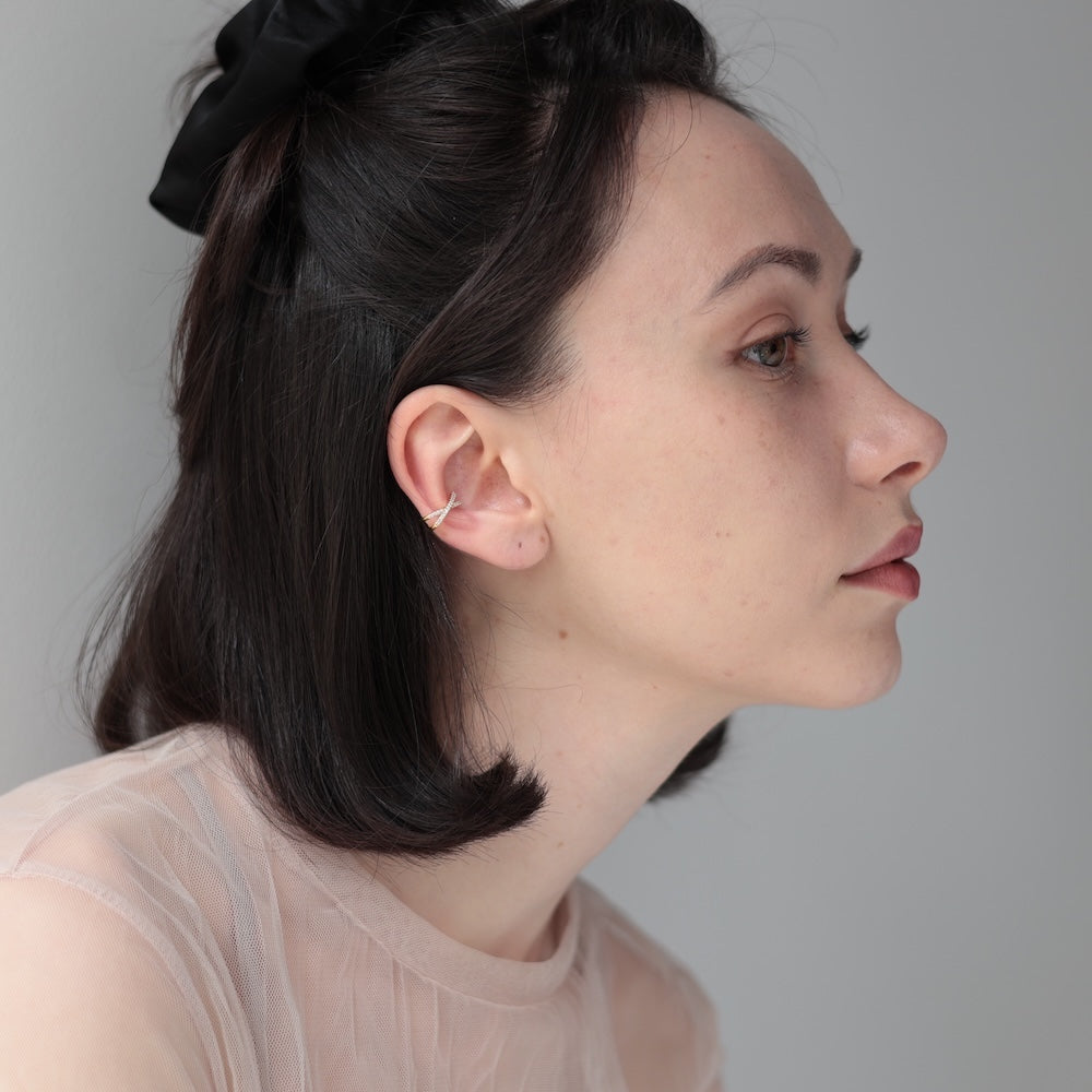 C032 zirconia cross ear cuff