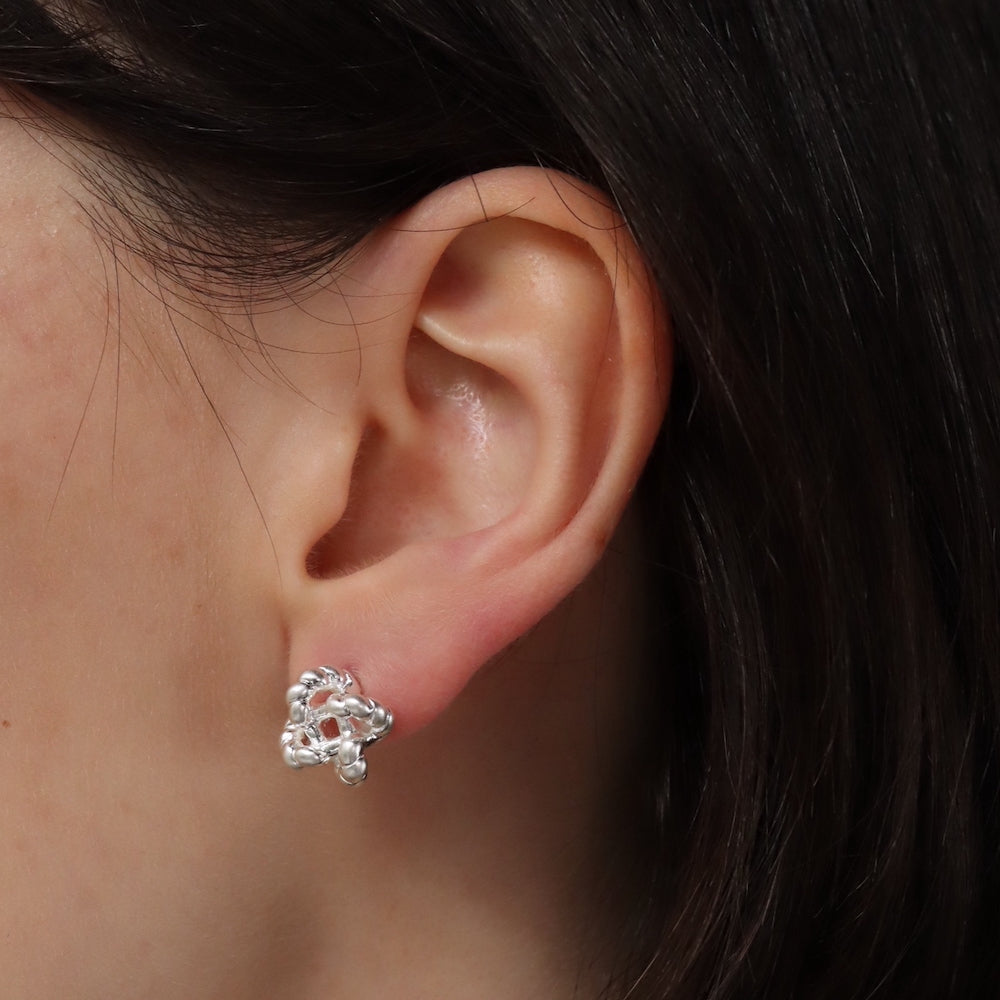 P337 flower twist minimum pierce