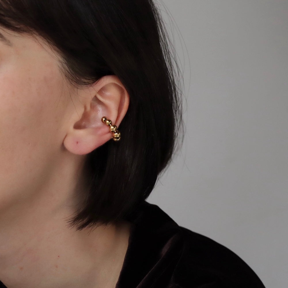 C056 stainless metalball ear cuff