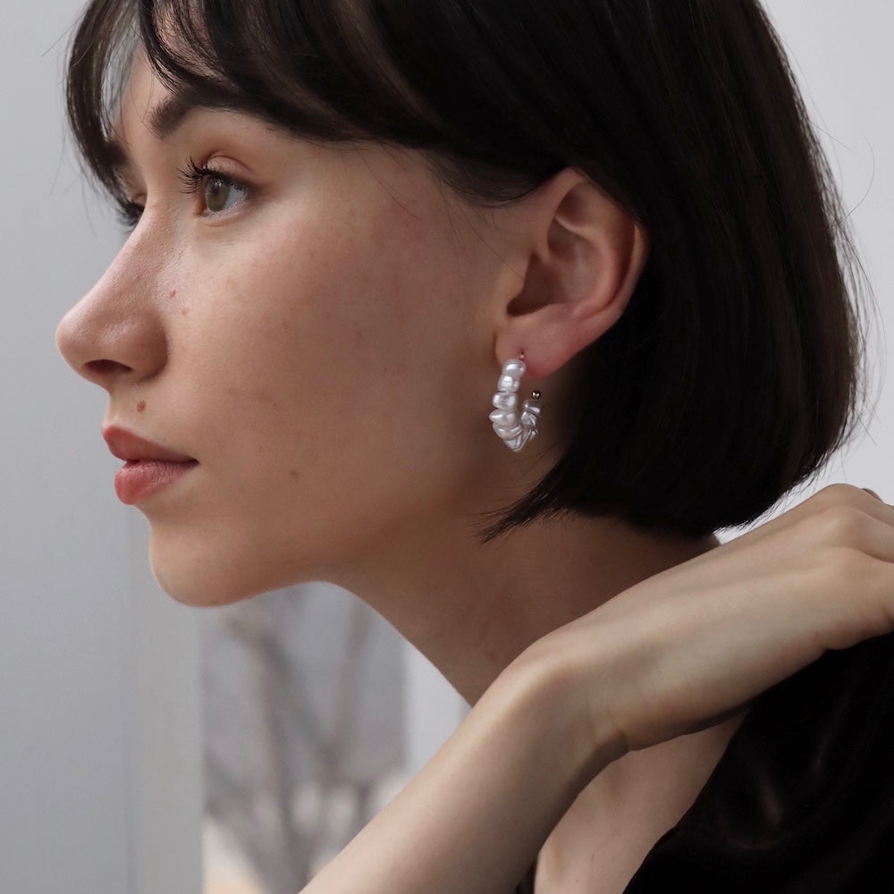 P243 half hoop pearl pierce