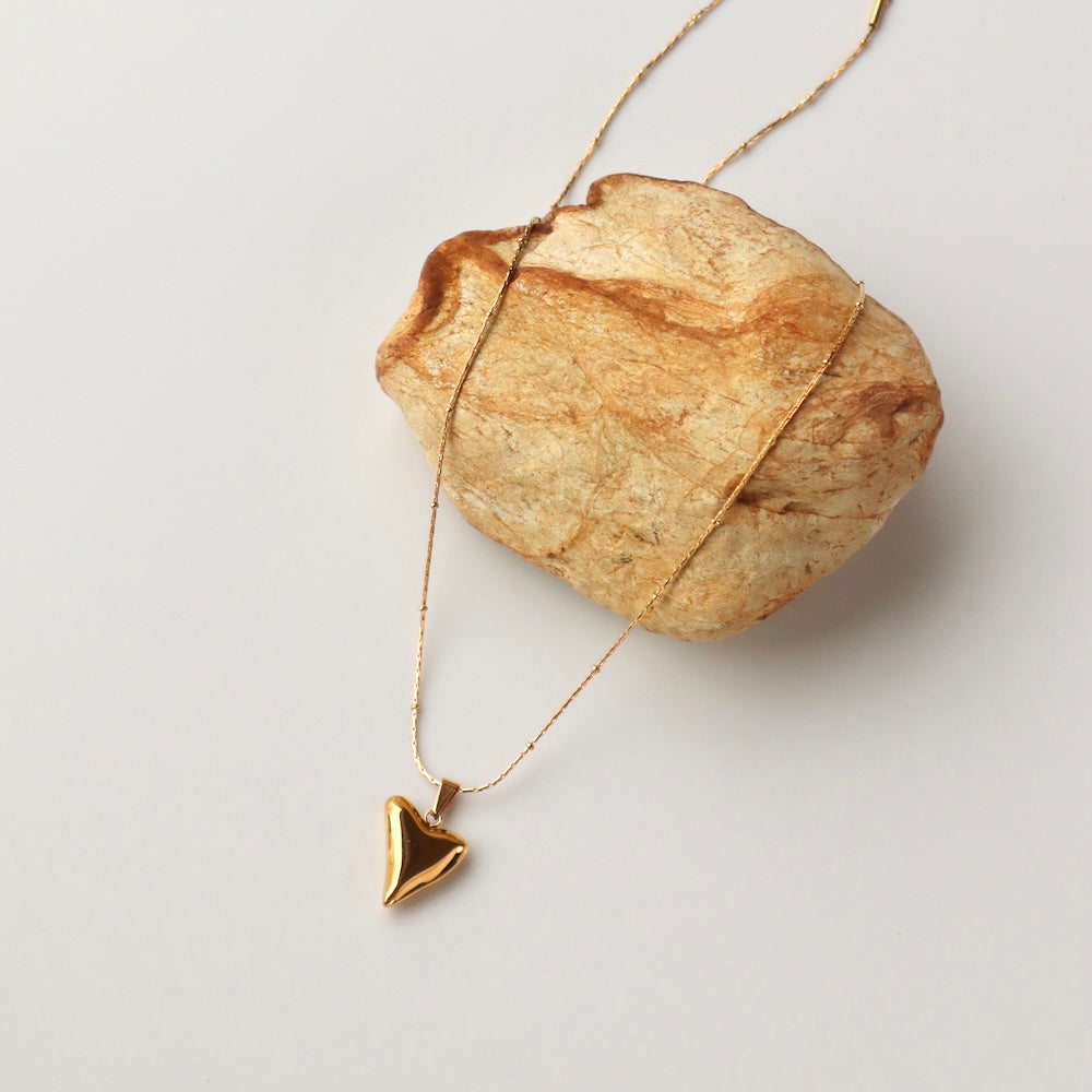 N094 stainless heart motif necklace
