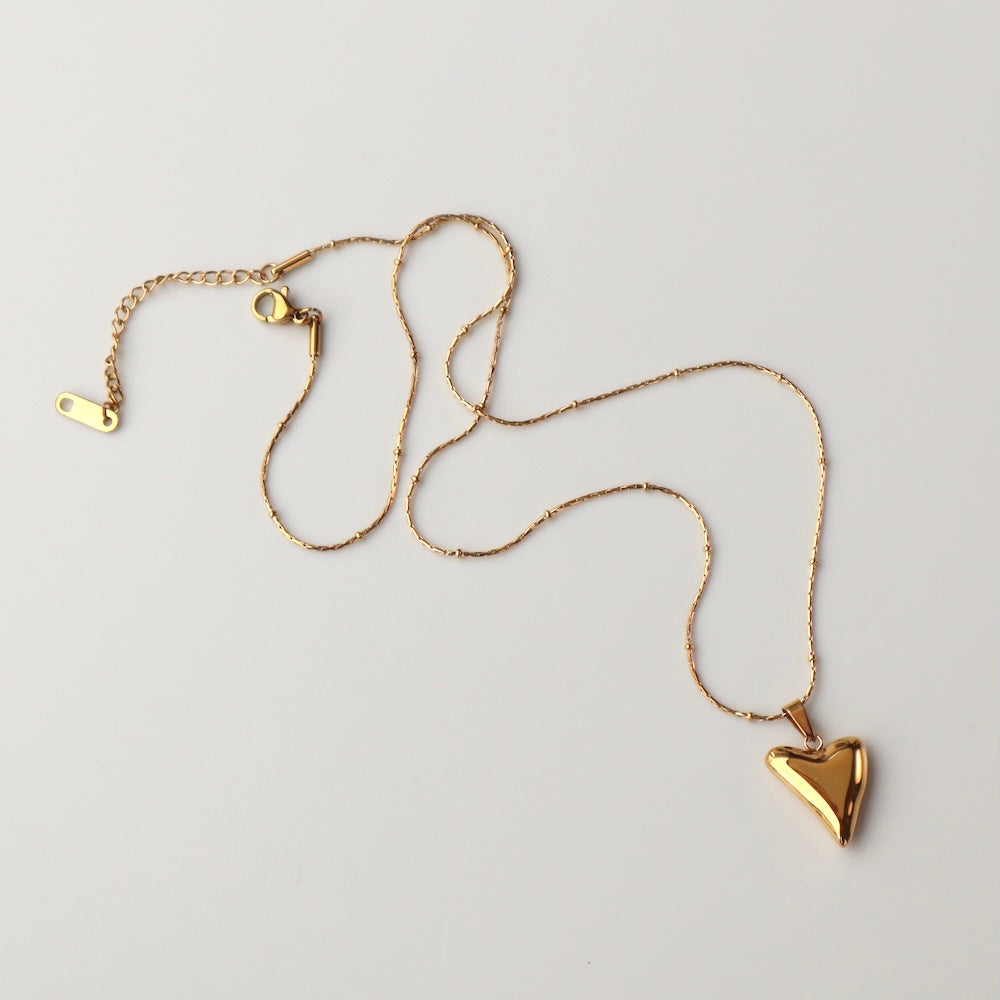 N094 stainless heart motif necklace