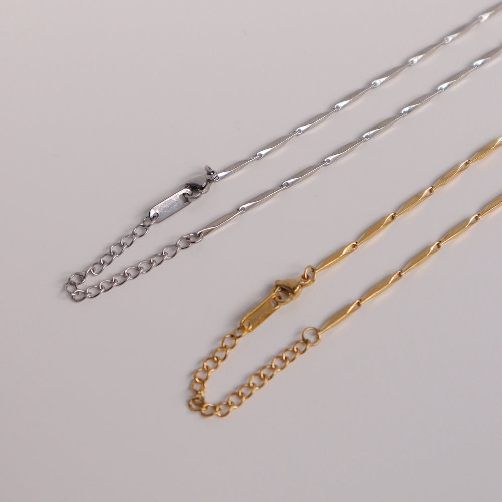 N189 stainless simple linecut necklace