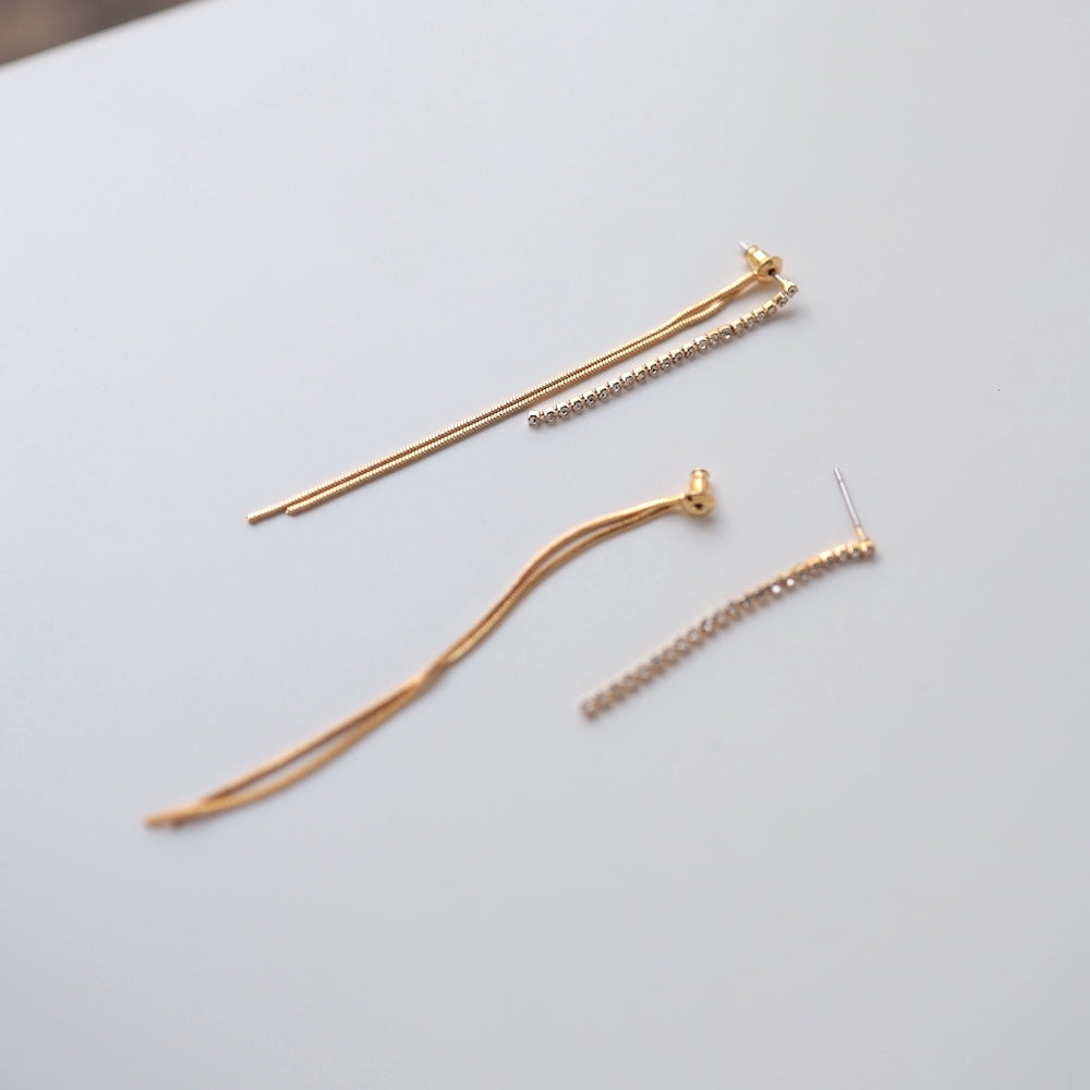 P446 long zirconia chain earring