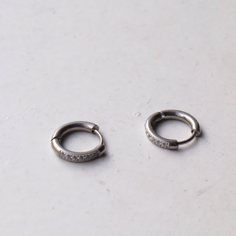 P129 stainless sparkle hoop pierce