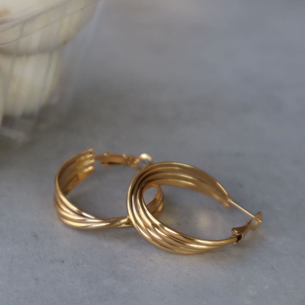 P021 stainless quadruple hoop pierce