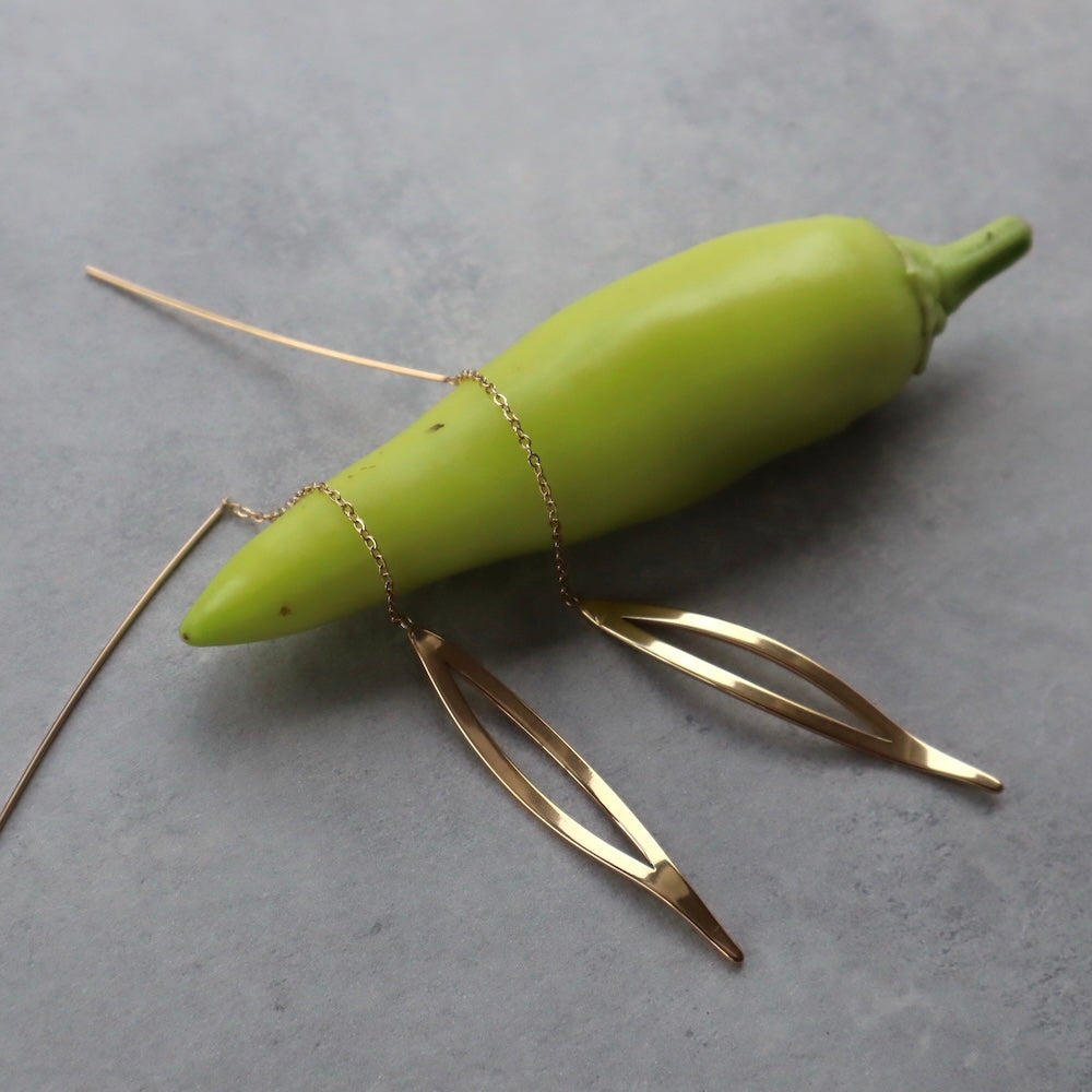 P158 stainless leaf wave long pierce