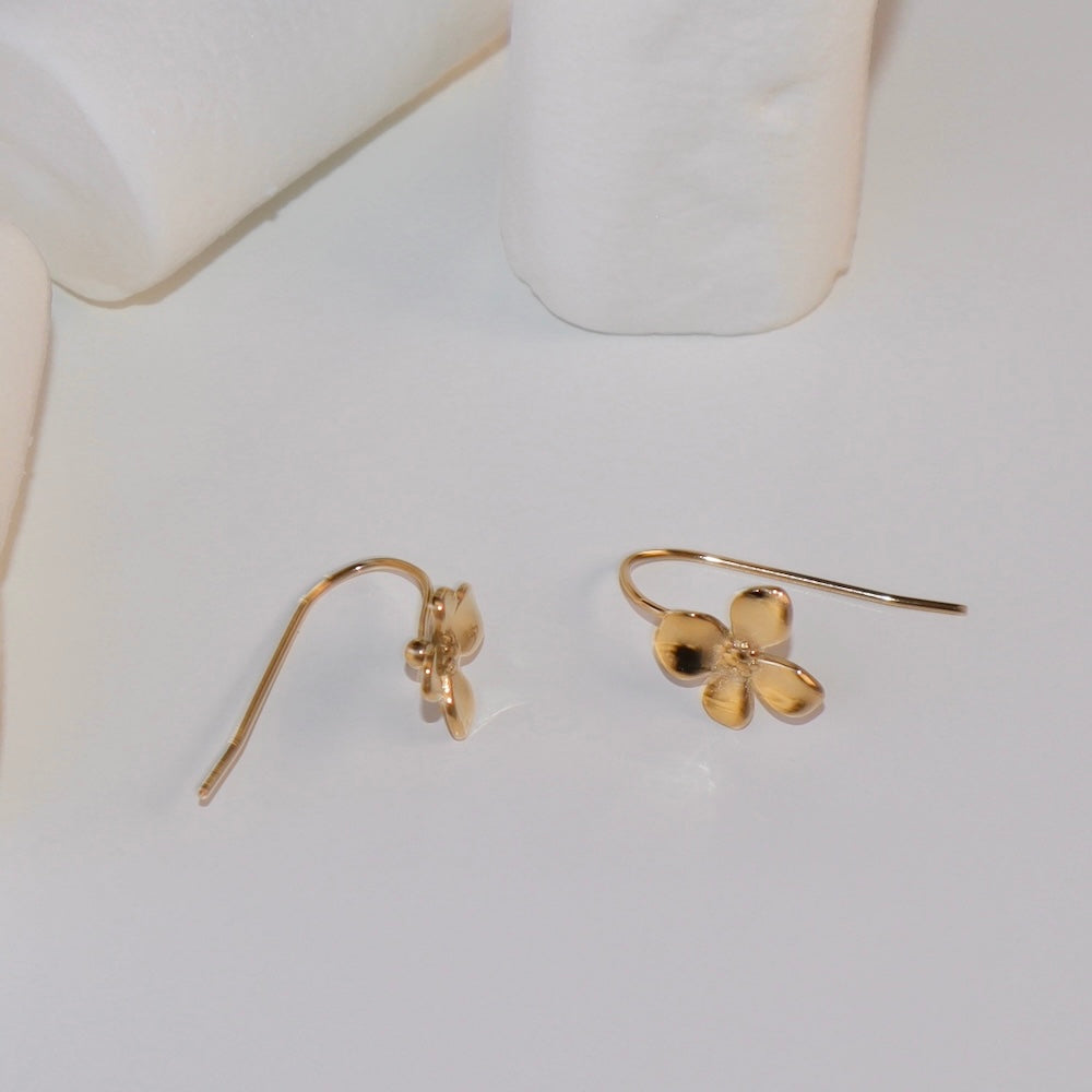 P270 stainless gold flower hook pierce
