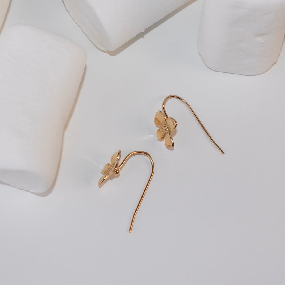 P270 stainless gold flower hook pierce
