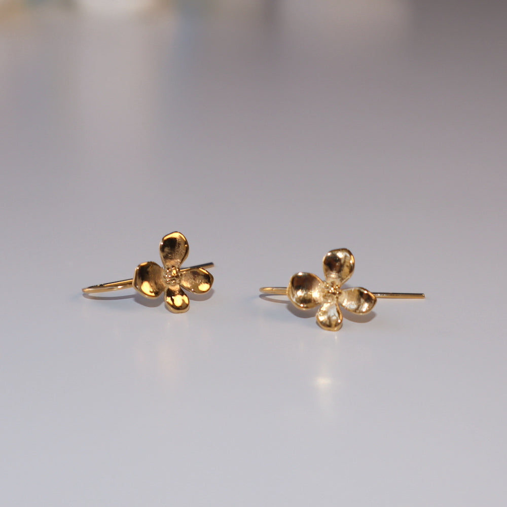 P270 stainless gold flower hook pierce