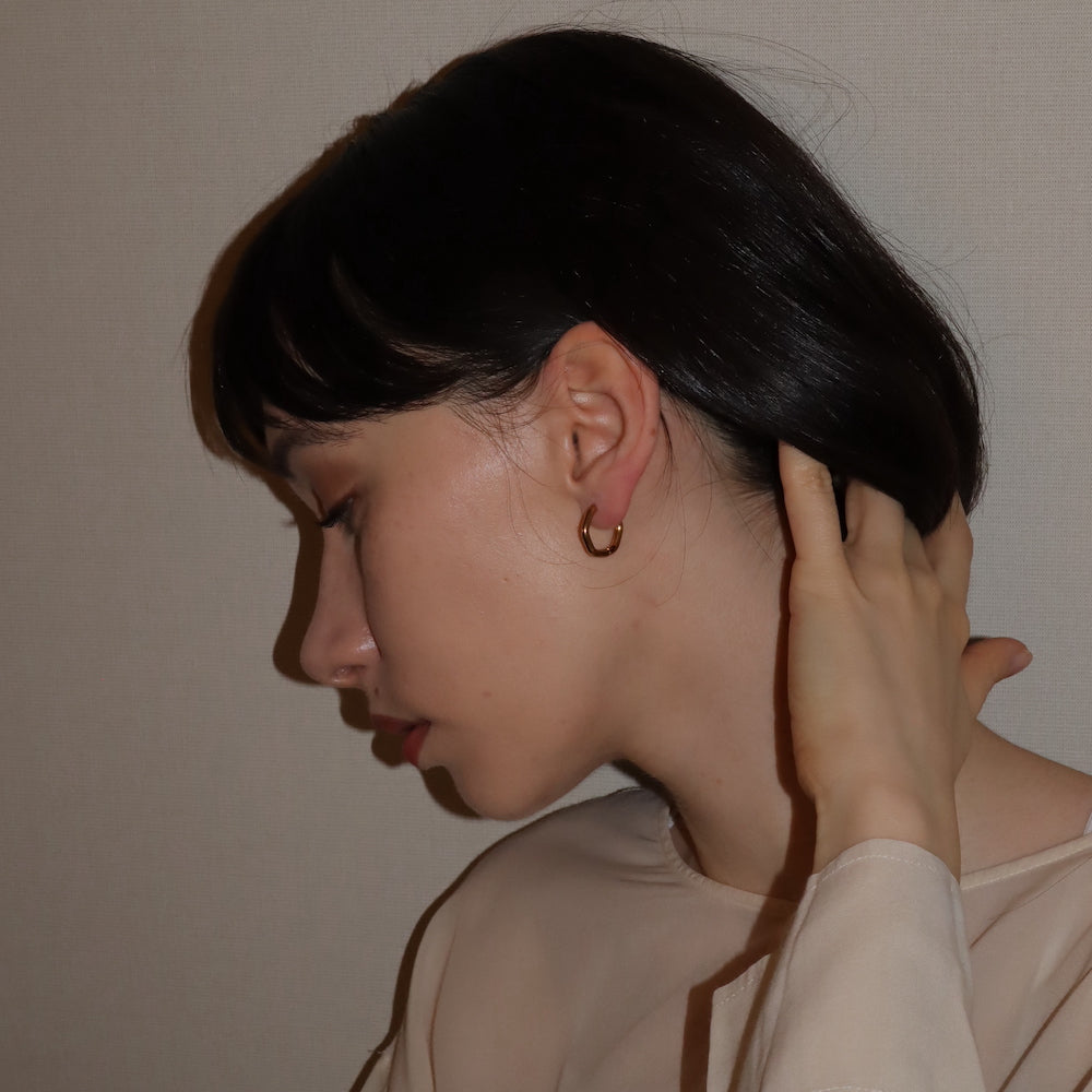 P210 stainless hexagon minimum hoop pierce