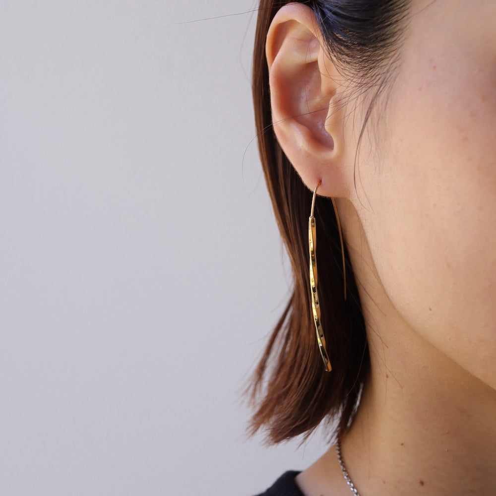 P065 stainless twist long hook pierce