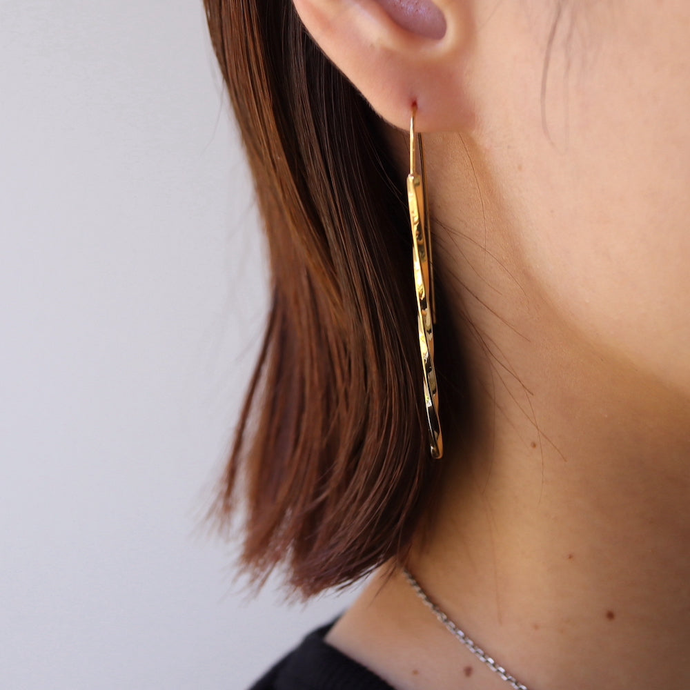 P065 stainless twist long hook pierce