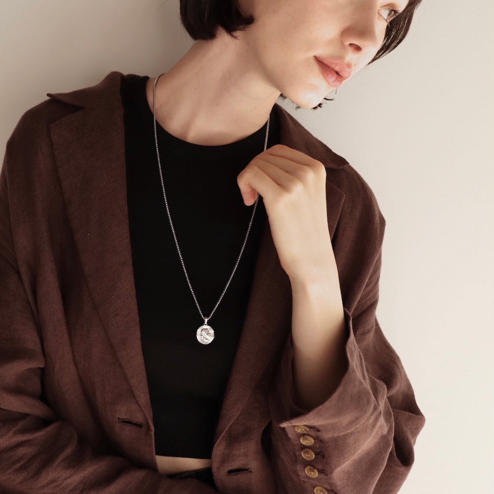 N136 stainless coin pendant