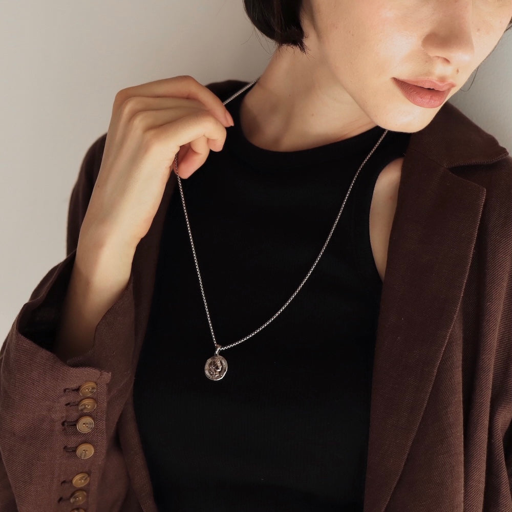 N136 stainless coin pendant