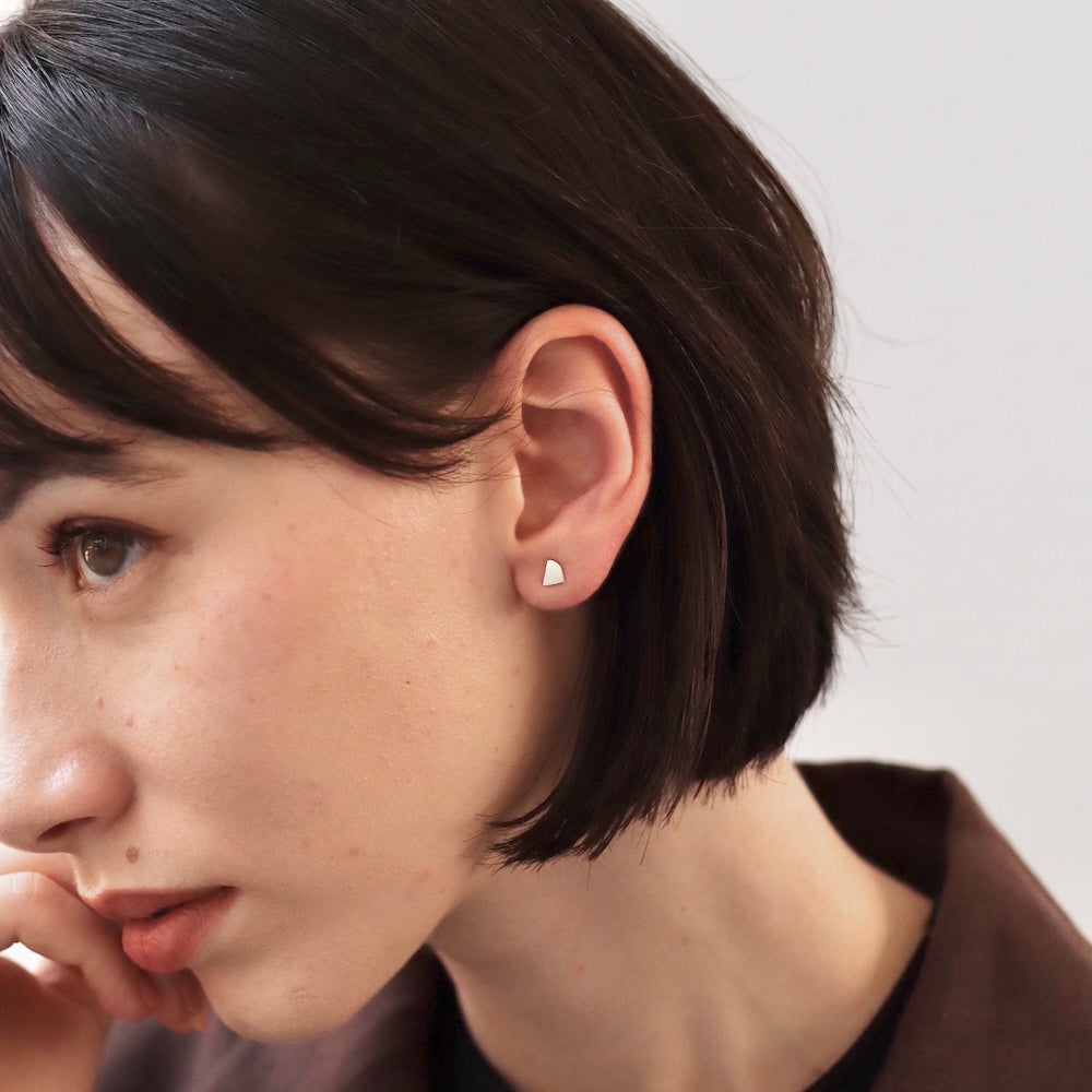 P070 silver925 asymmetry square minimum pierce