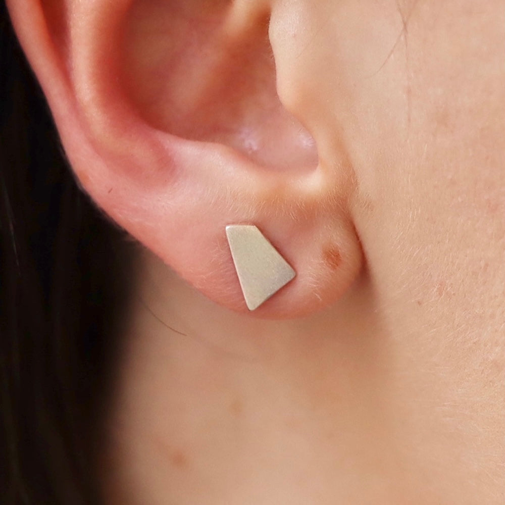P070 silver925 asymmetry square minimum pierce