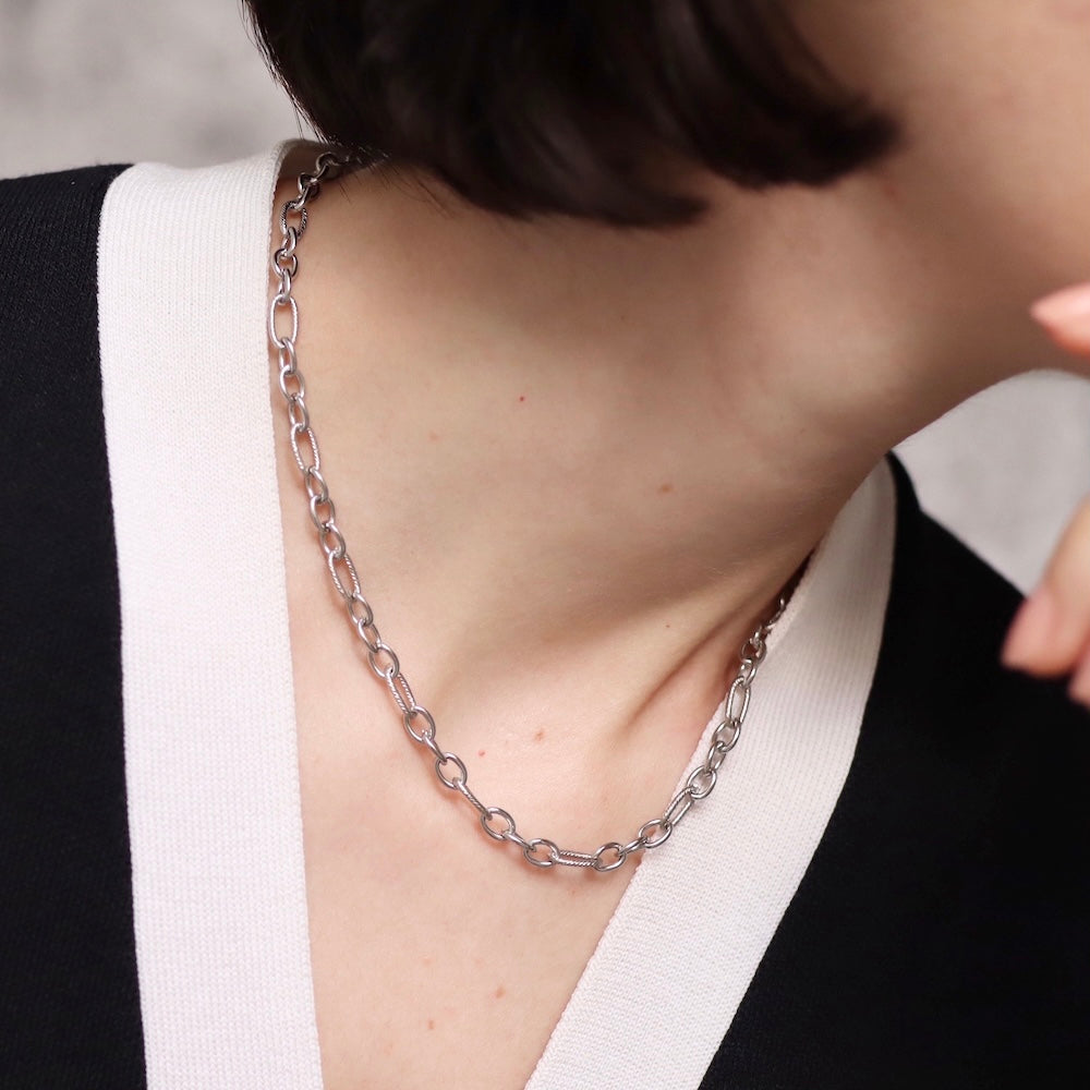 N039 stainless cut cross chain necklace