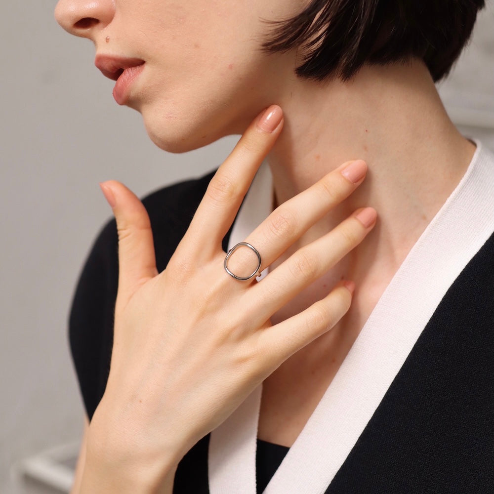 R098 stainless oversized oval ring