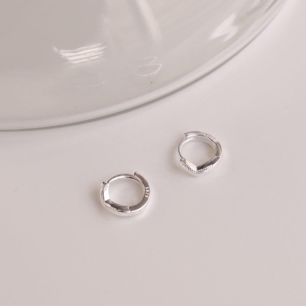 P348 silver925 v-shaped minimum hoop pierce