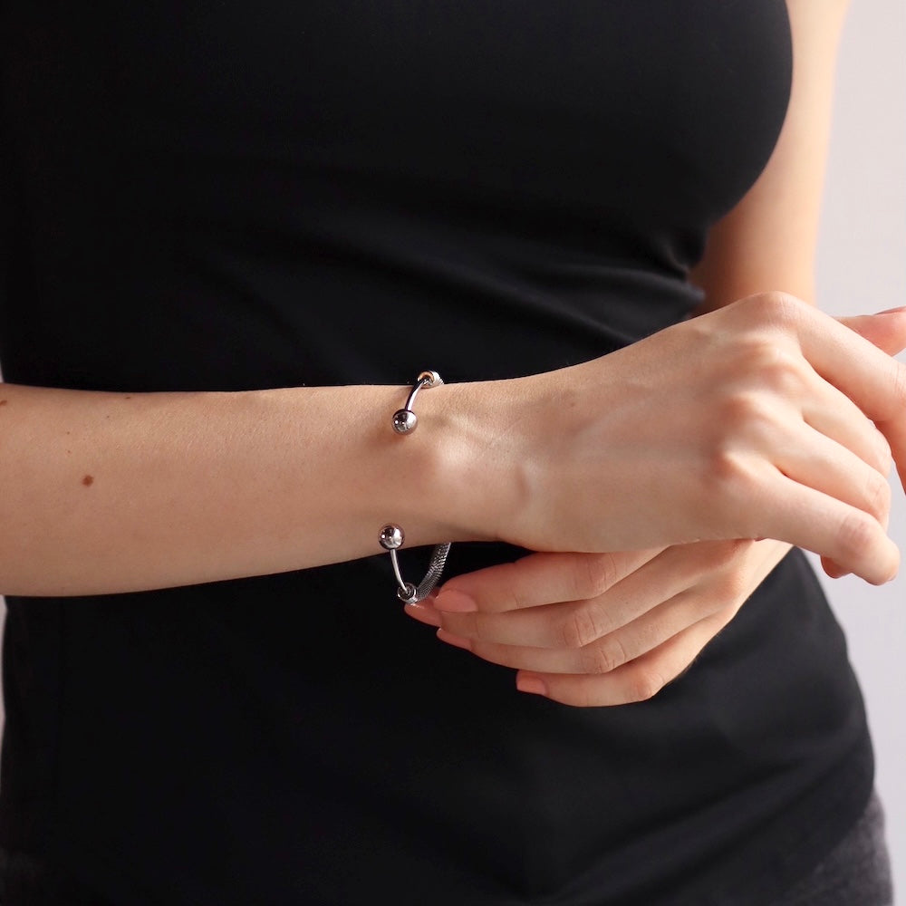 N149 stainless mesh bangle
