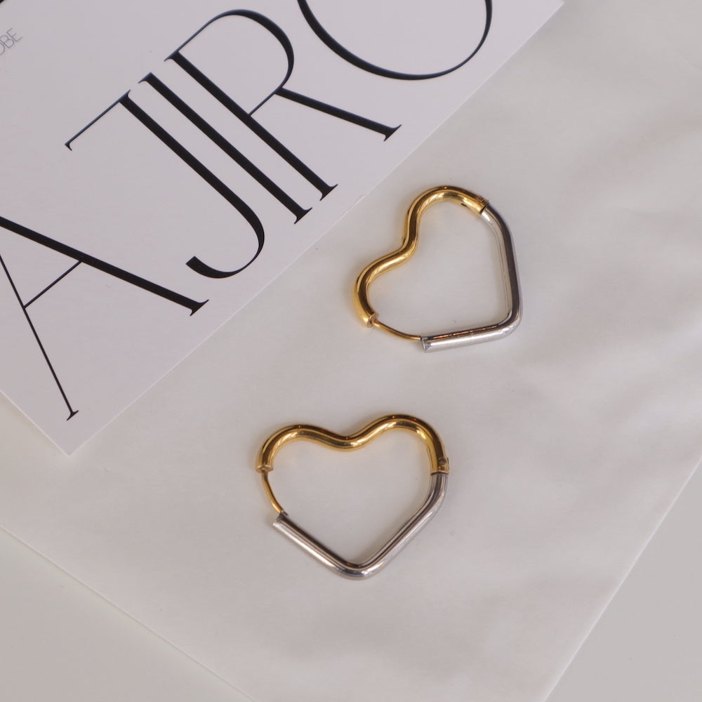 P126 stainless heart hoop pierce