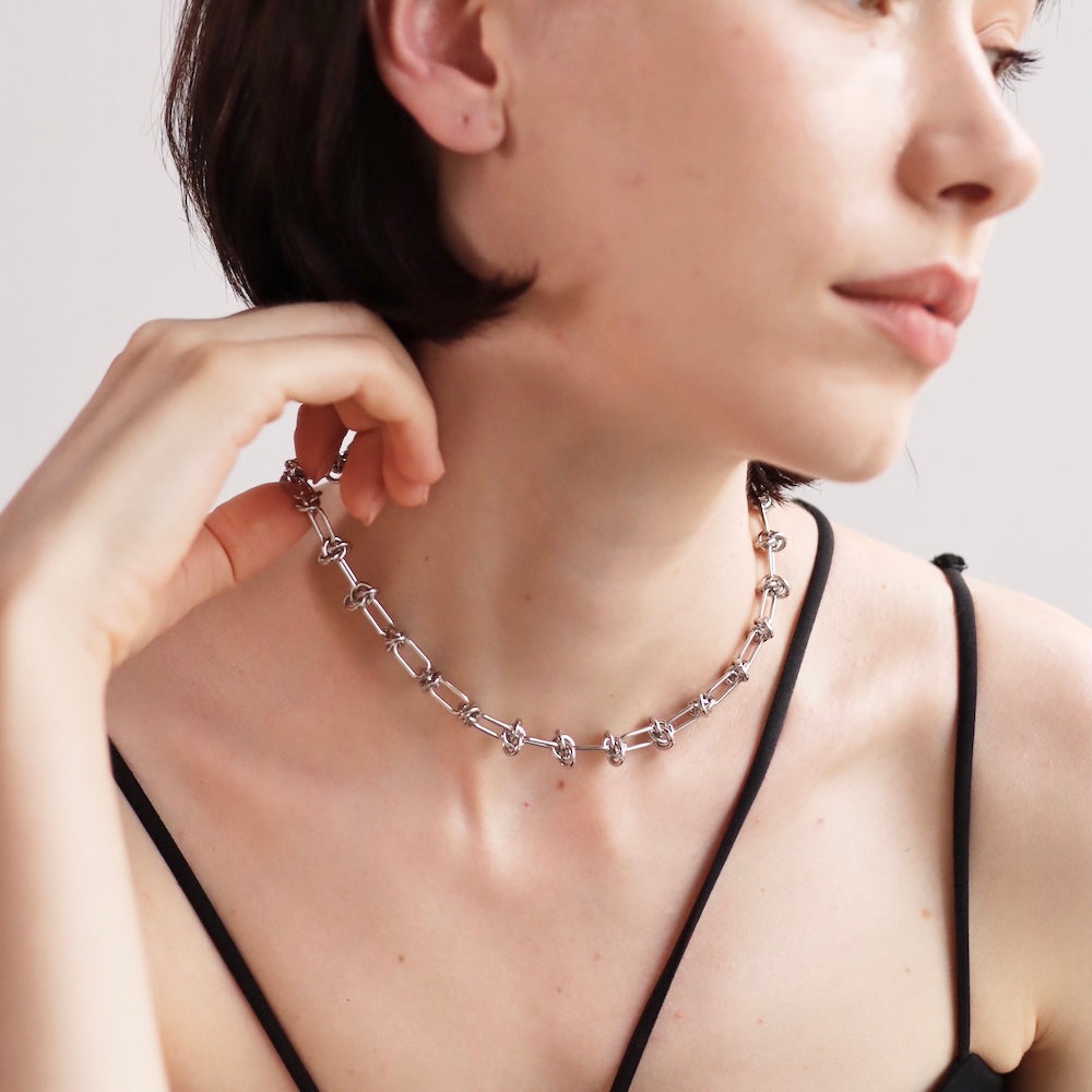 N064 stainless knot chain necklace
