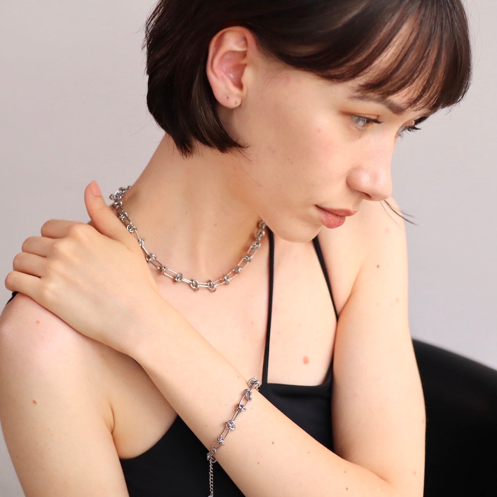 N063 stainless knot chain bracelet