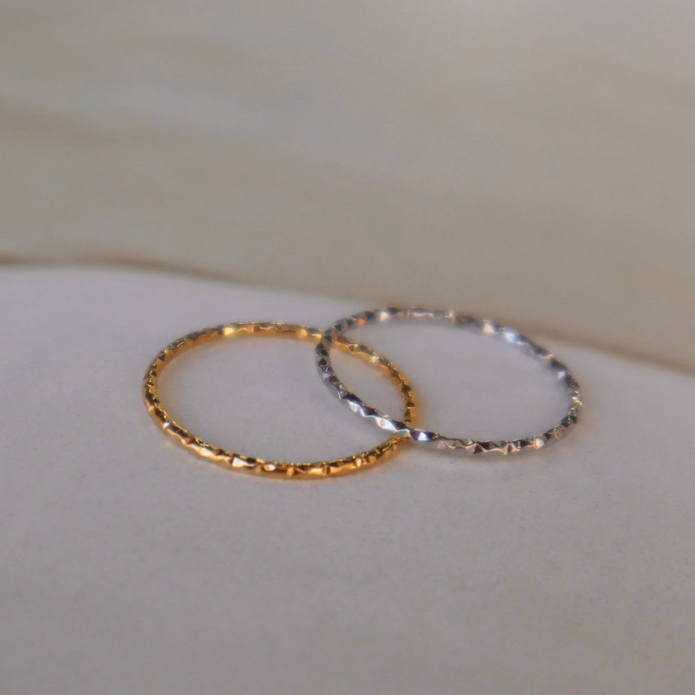 R075 stainless simple delicate ring