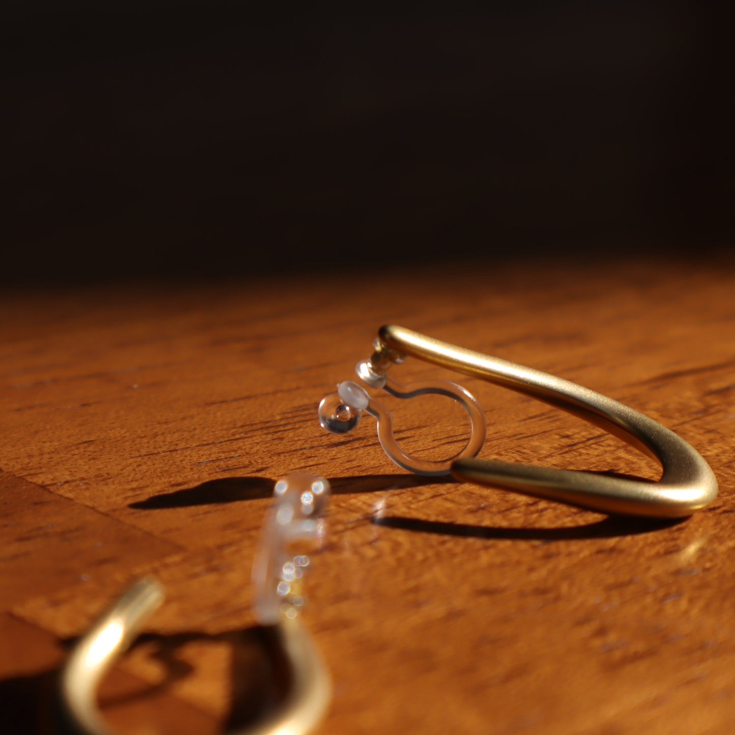 P054 open drop matte pierce