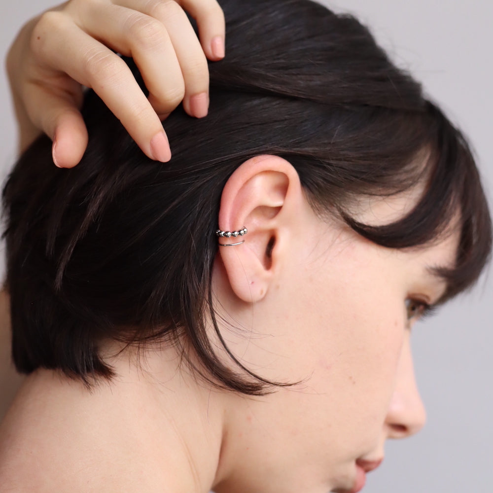 C057 silver925 connected ball earcuff