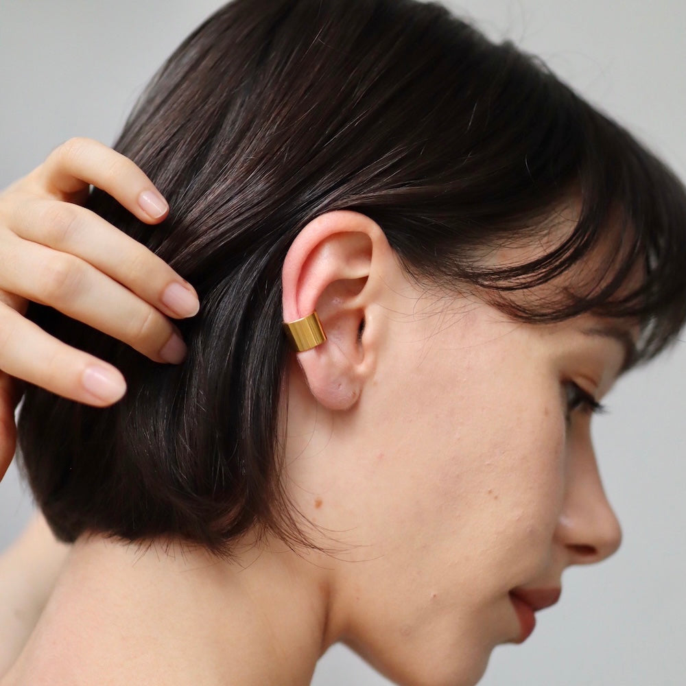 C025 stainless simple wide ear cuff