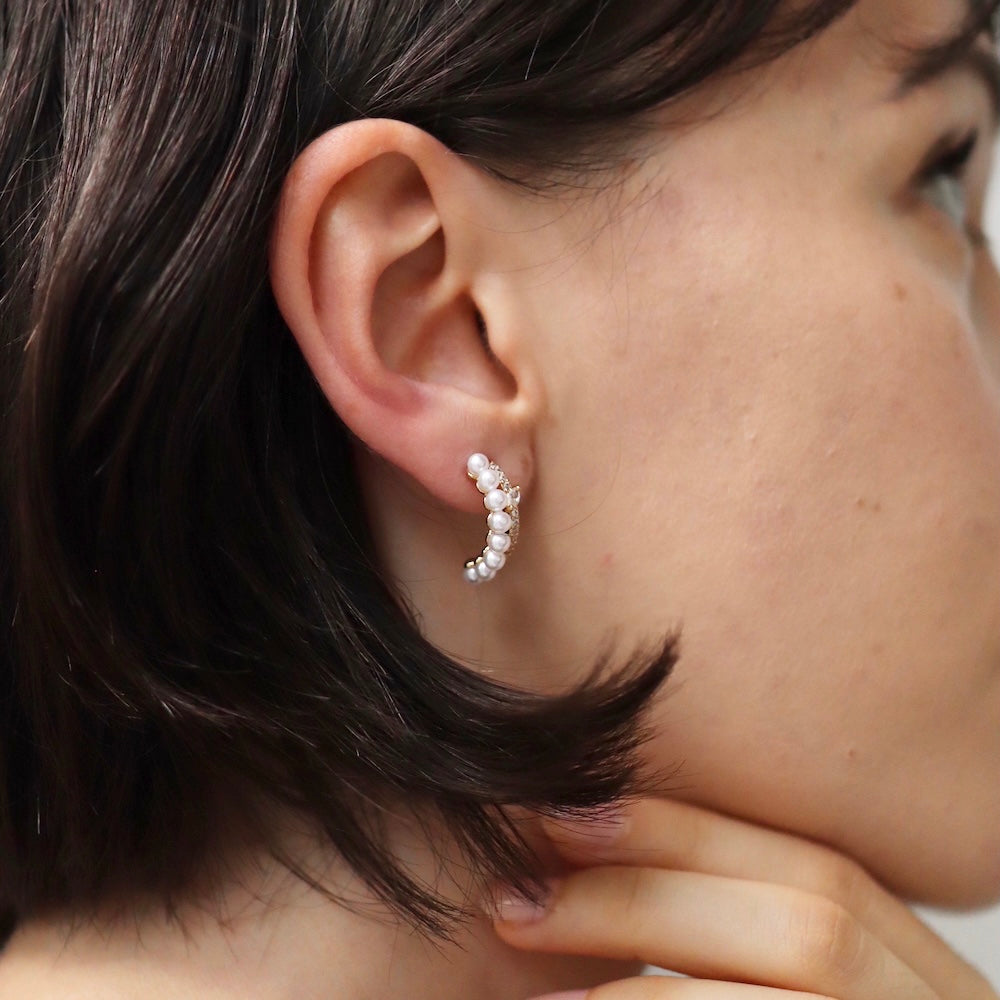 P134 zirconia and pearl half foop pierce