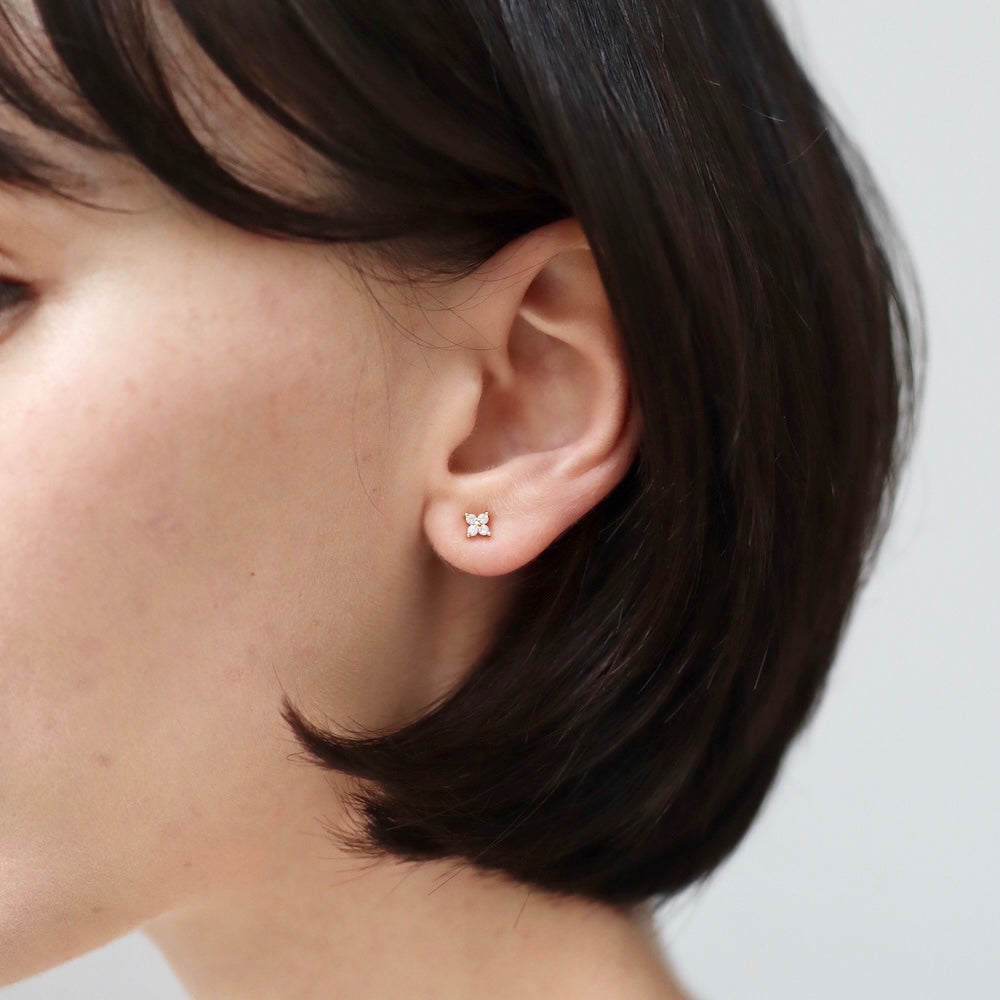 P091 silver925 zirconia flower minimum pierce