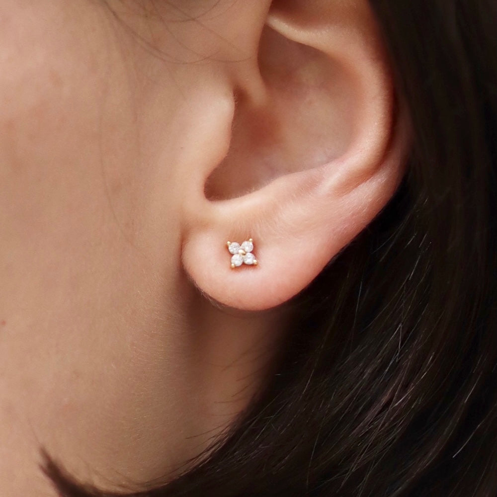 P091 silver925 zirconia flower minimum pierce