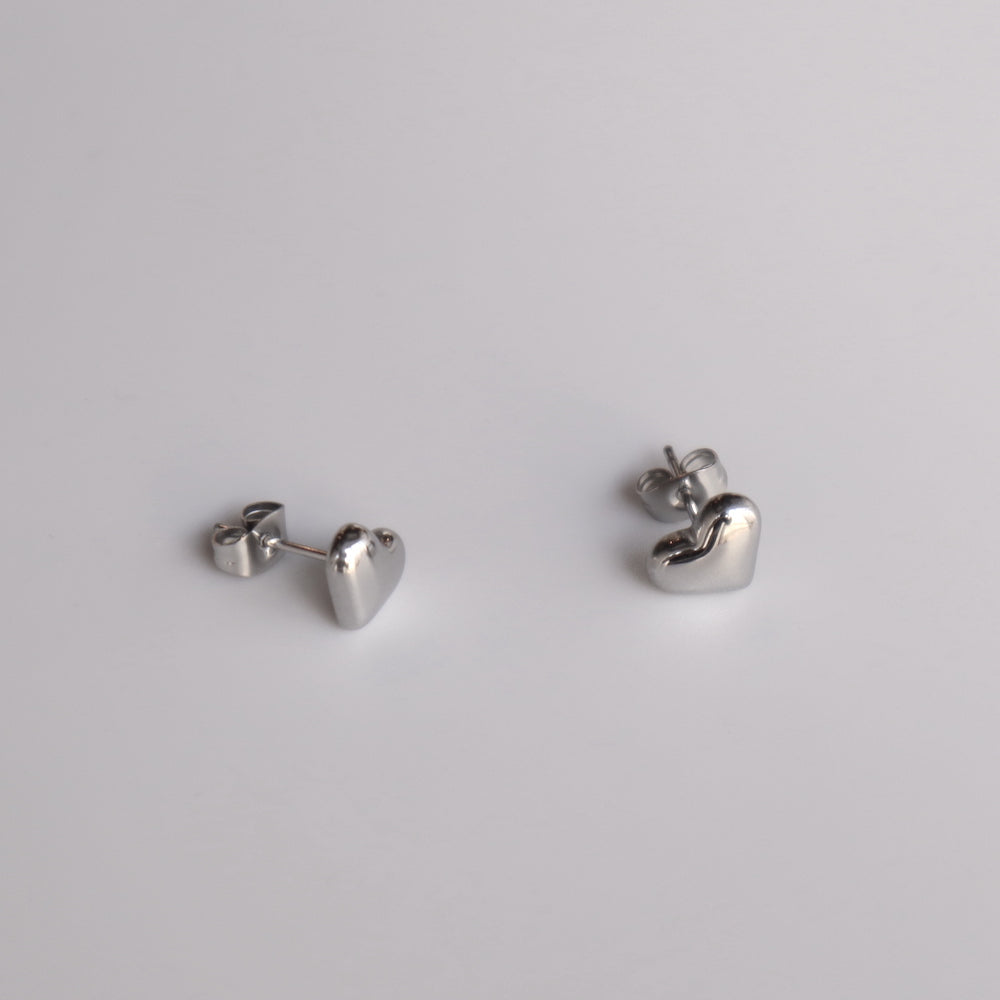 P072 stainless heart minimum pierce