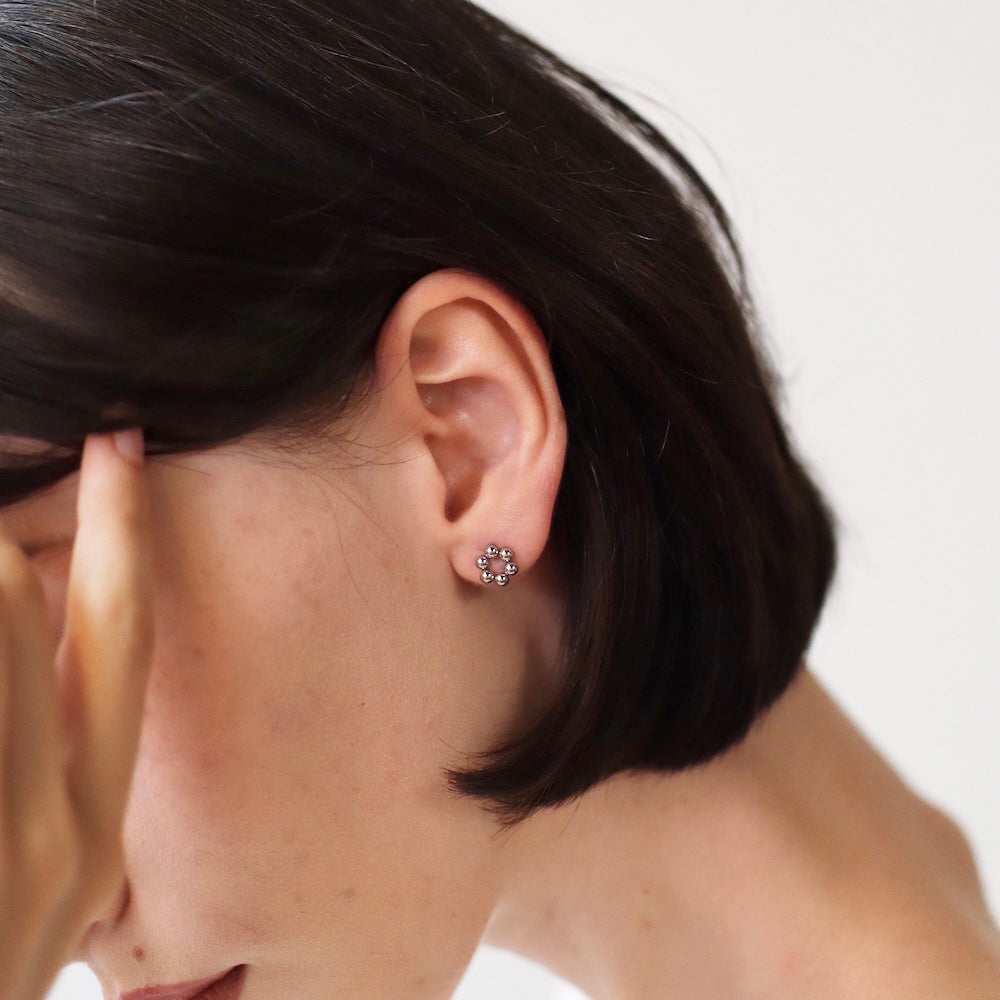 P309 stainless minimum flower pierce