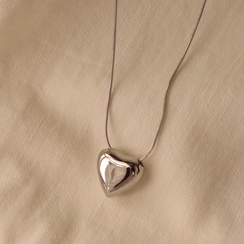 N186 stainless heart pendant necklace
