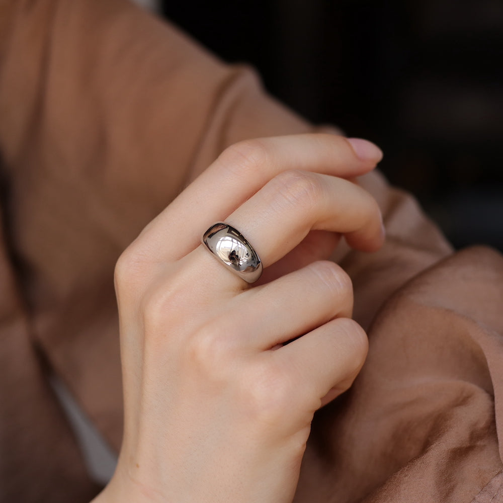 R017 stainless plump oversized ring