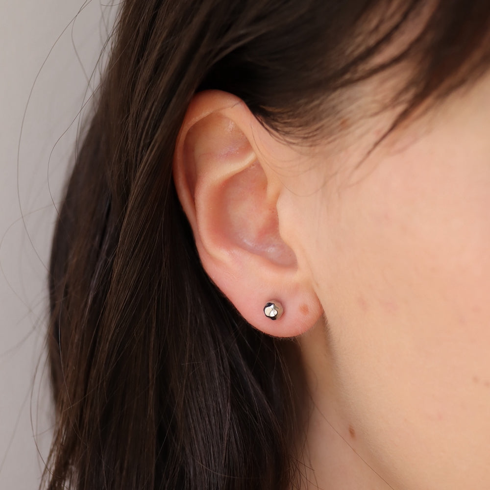 P100 stainless hammered design minimum pierce