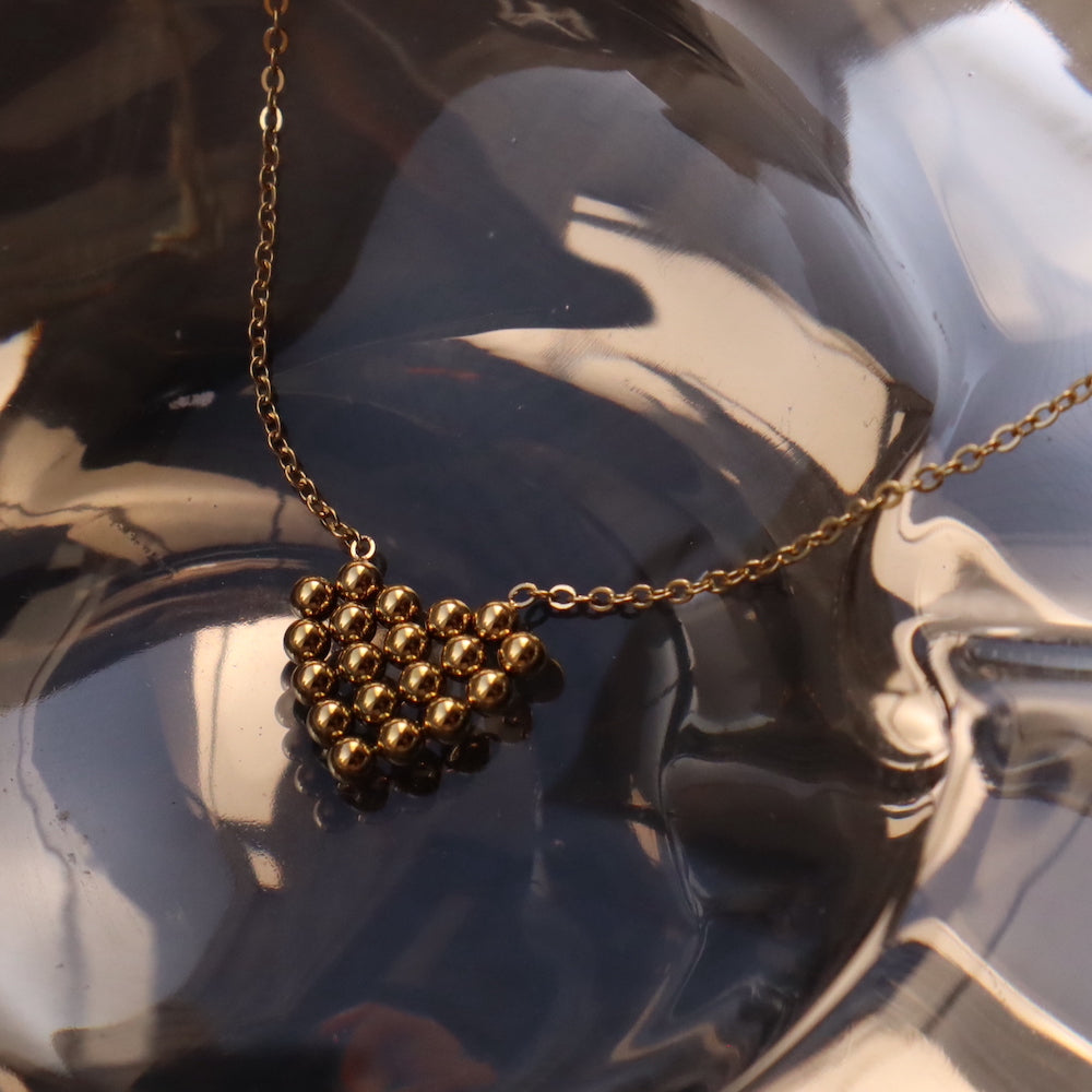 N176 stainless heart motif necklace