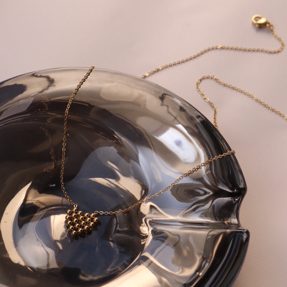 N176 stainless heart motif necklace
