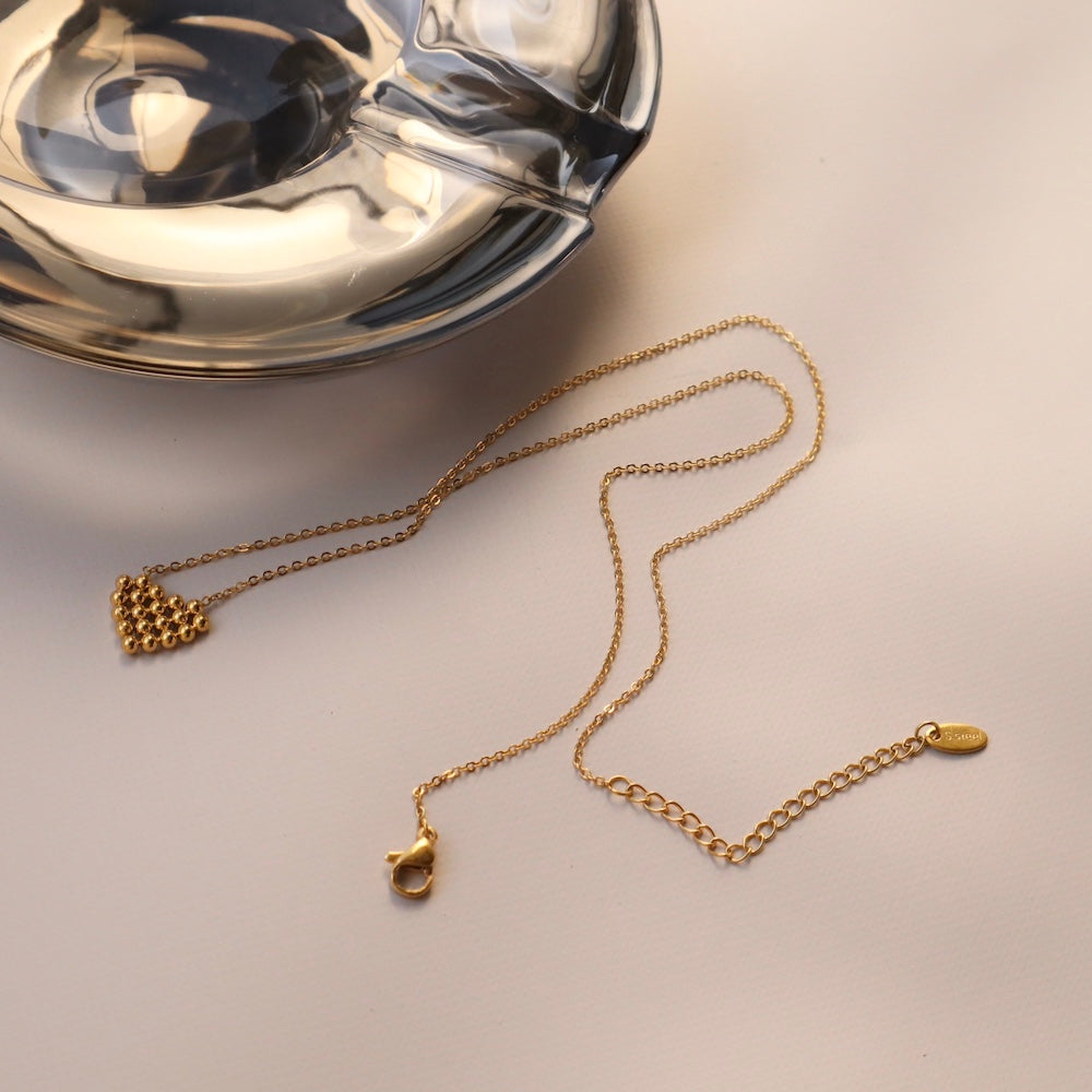 N176 stainless heart motif necklace