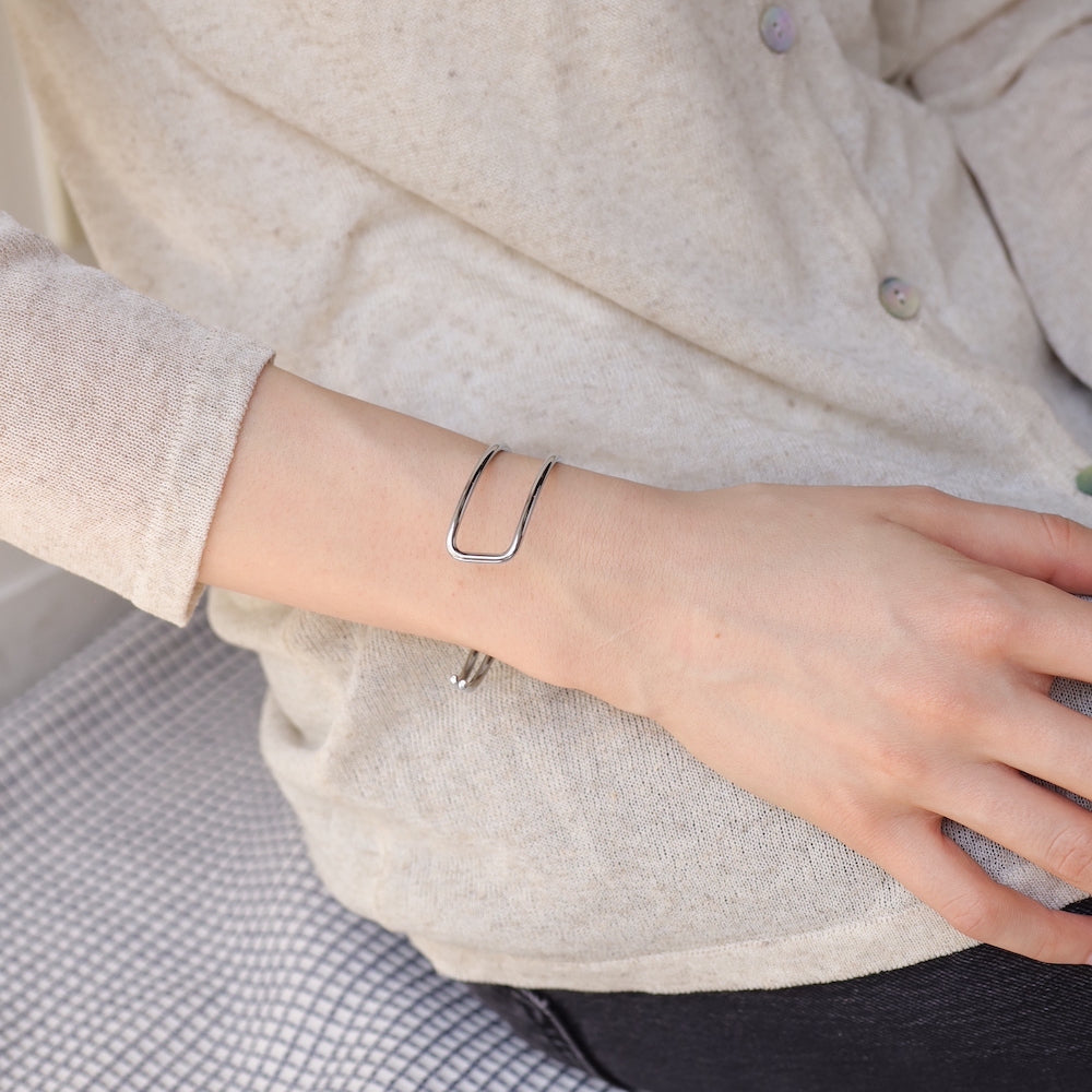 N030 stainless divided bangle