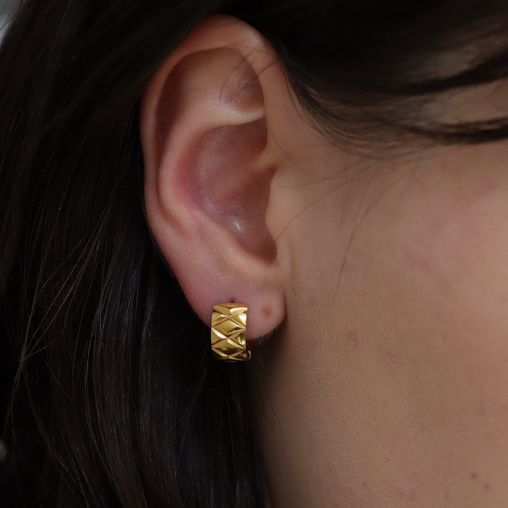 P325 stainless quilting design hoop pierce