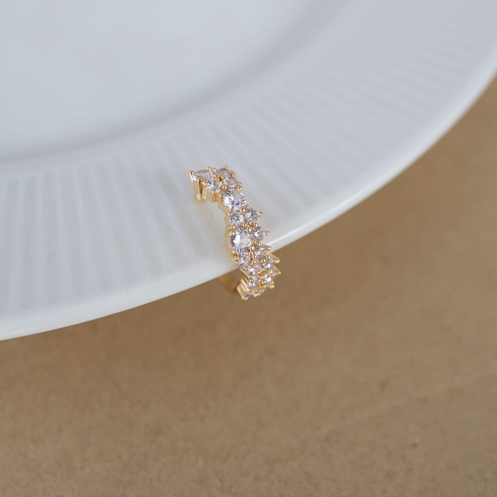 C010 zirconia ear cuff