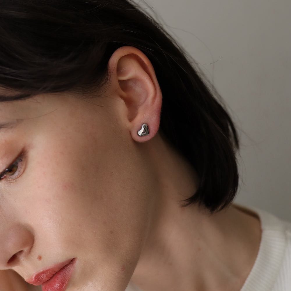 P072 stainless heart minimum pierce