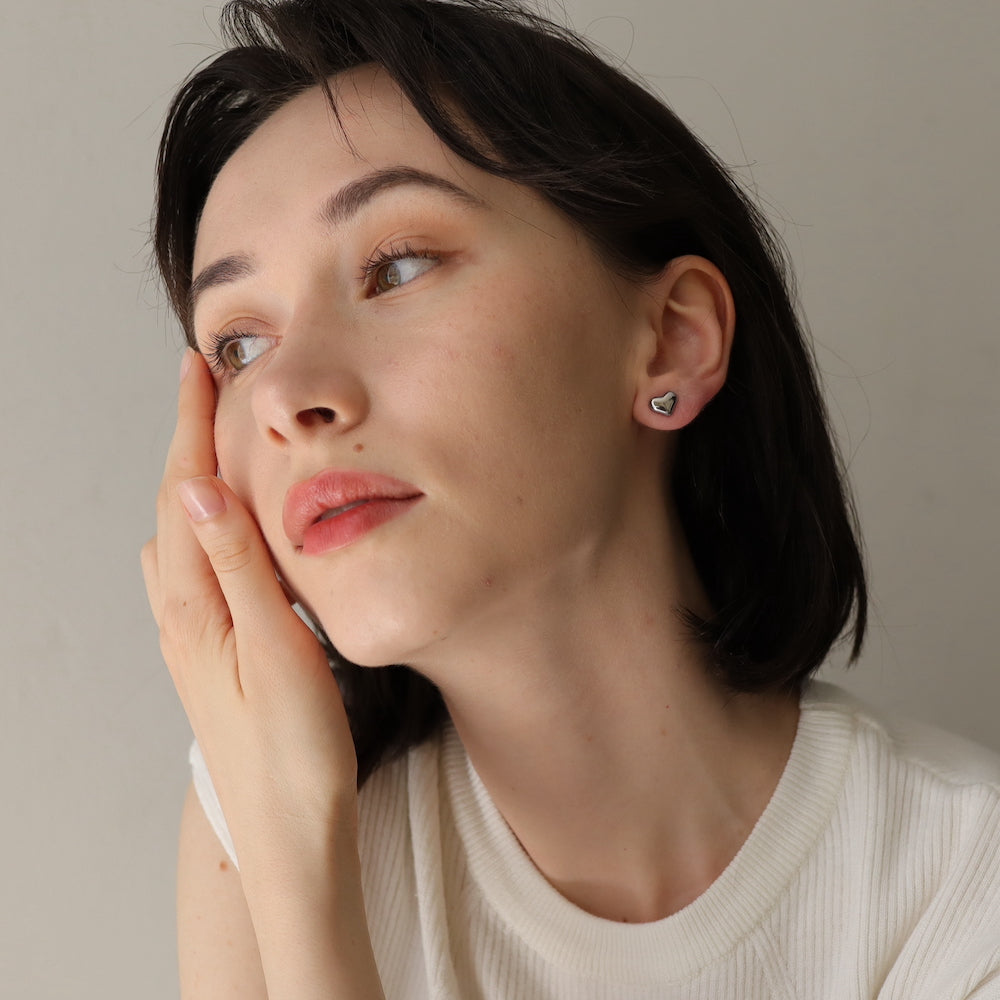 P072 stainless heart minimum pierce